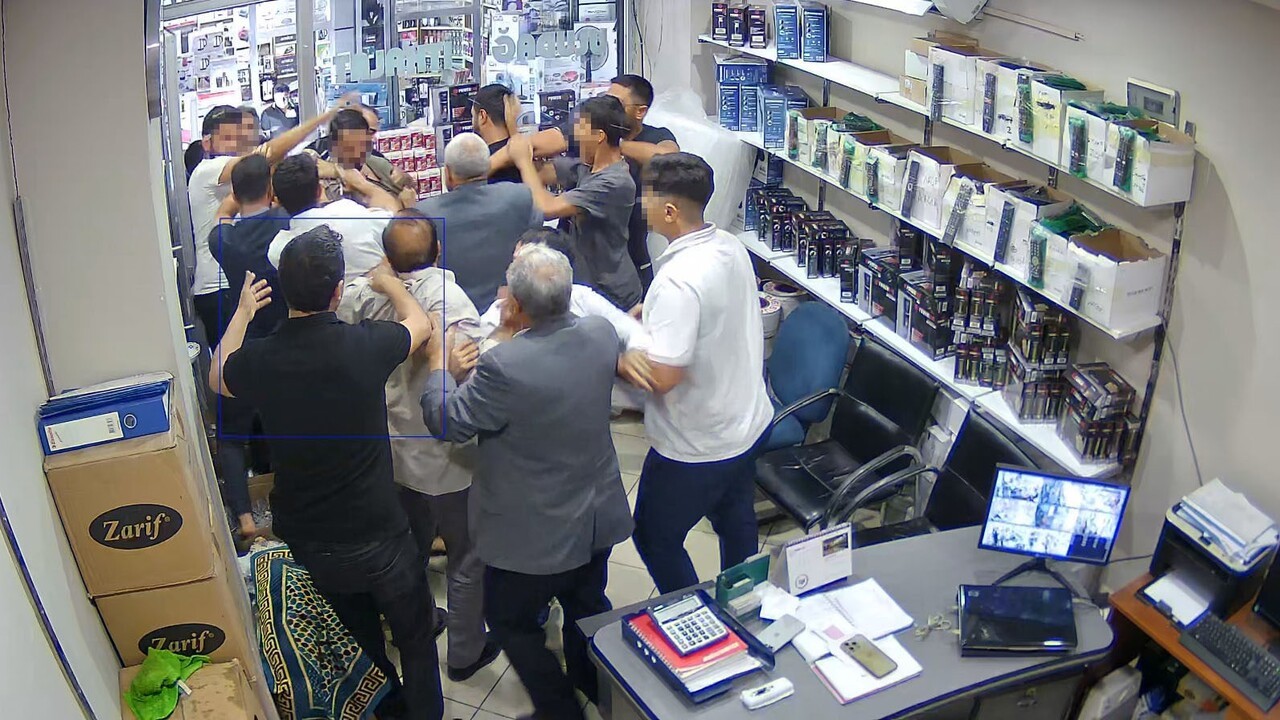 ŞANLIURFA’DA HARAÇ İDDİASI KAVGASINDA ORTALIK SAVAŞ ALANINA DÖNDÜ