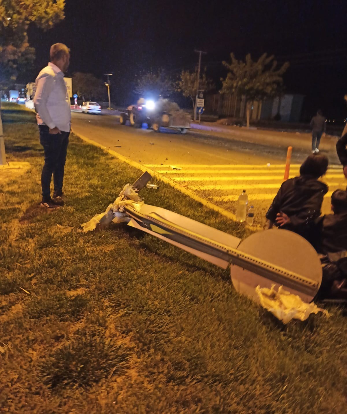 ŞANLIURFA’NIN HİLVAN İLÇESİNDE MEYDANA GELEN TRAFİK KAZASINDA 3 KİŞİ YARALANDI.