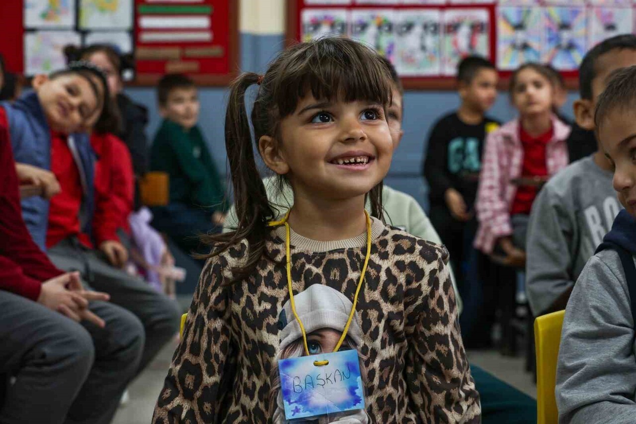 SASKİ, BÜYÜKESENCE VE SARICALAR İLKOKULU’NDA DÜZENLEDİĞİ EĞİTİMLERLE ÇOCUKLARI SUYUN KORUNMASINA...