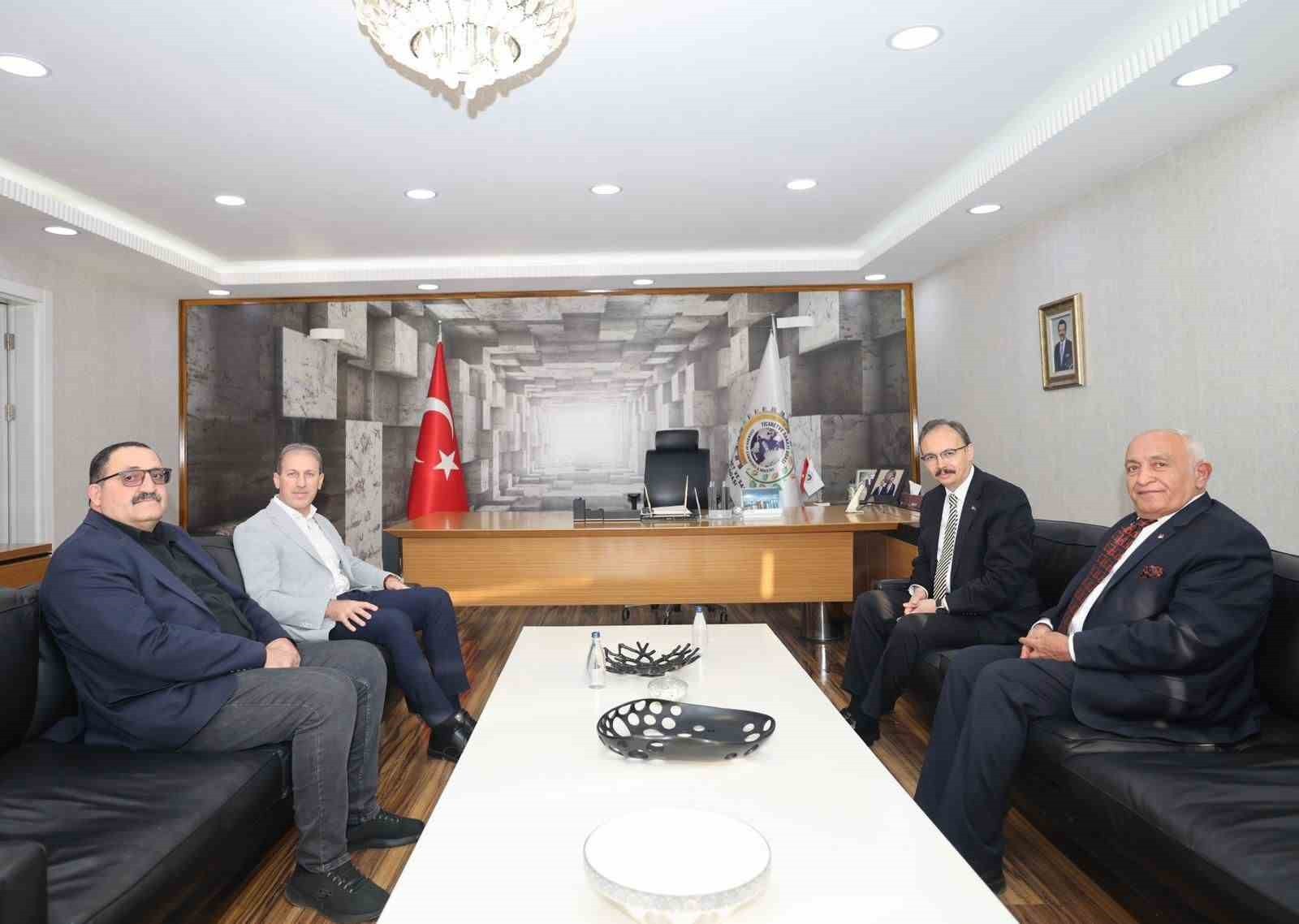 SİİRT VALİSİ VE BELEDİYE BAŞKAN VEKİLİ DR. KEMAL KIZILKAYA, SİİRT TİCARET VE SANAYİ ODASI’NI...