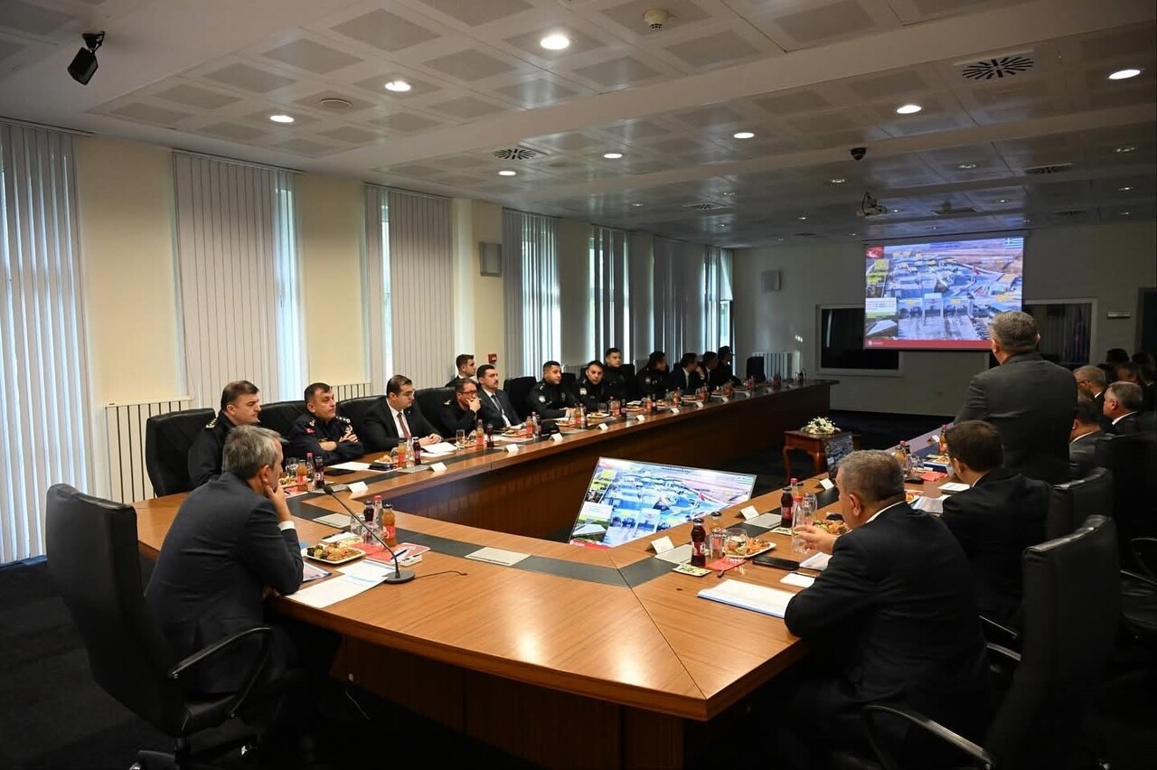 SINIR KAPILARI KOORDİNASYON TOPLANTISI, KAPIKULE HUDUT KAPISI TOPLANTI SALONU'NDA İLGİLİ KURUM...