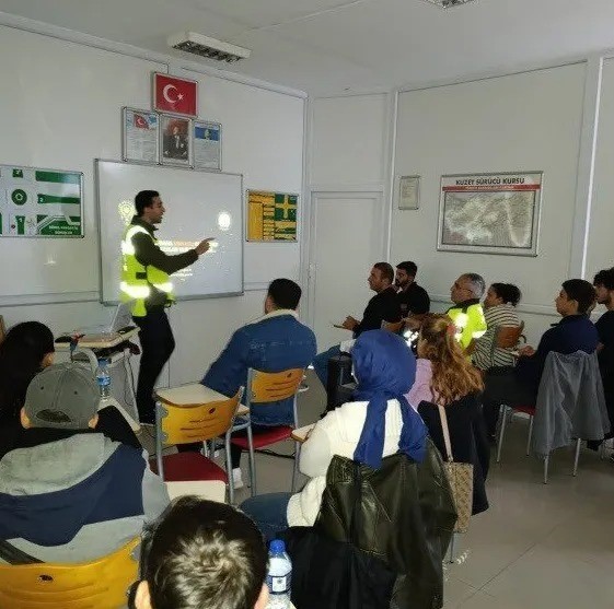 SİNOP’TA POLİS EKİPLERİ  TARAFINDAN "MOTOSİKLET DENETİMLERİ EYLEM PLANI" KAPSAMINDA SÜRÜCÜ...