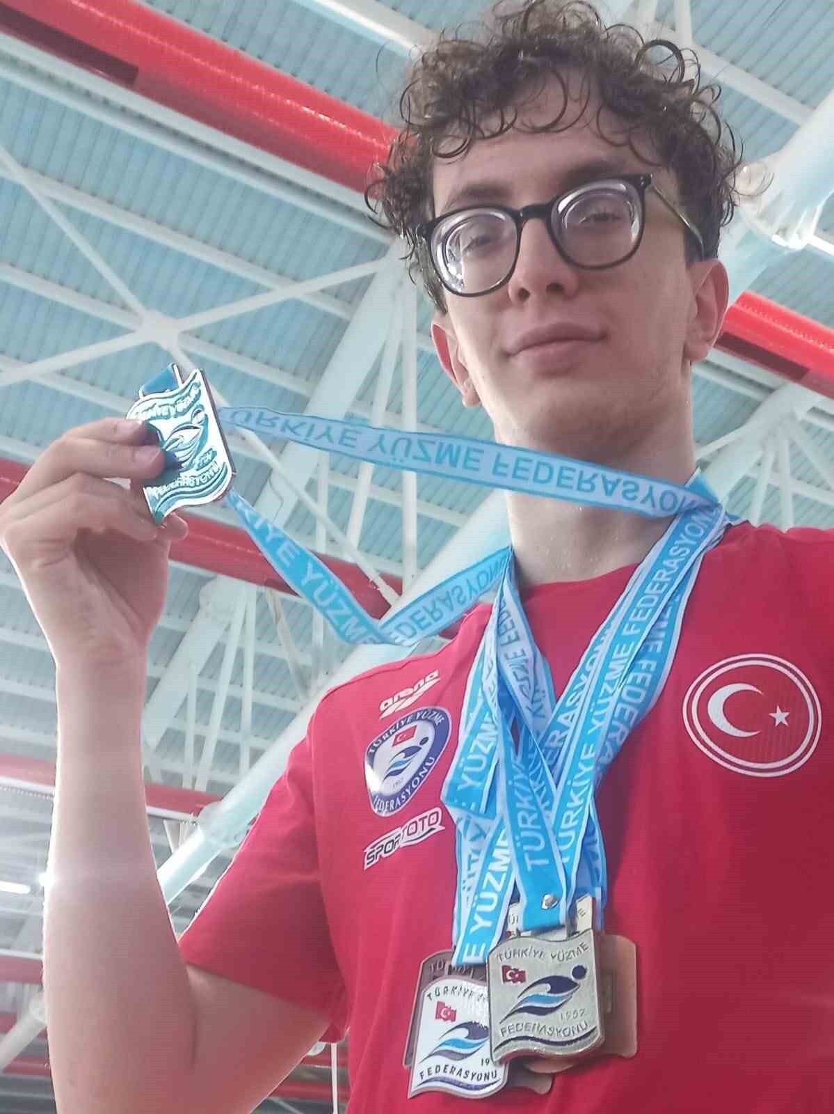 SİVAS’TAKİ YARIŞMALARDA AYDIN’A BEŞ MADALYA KAZANDIRDI