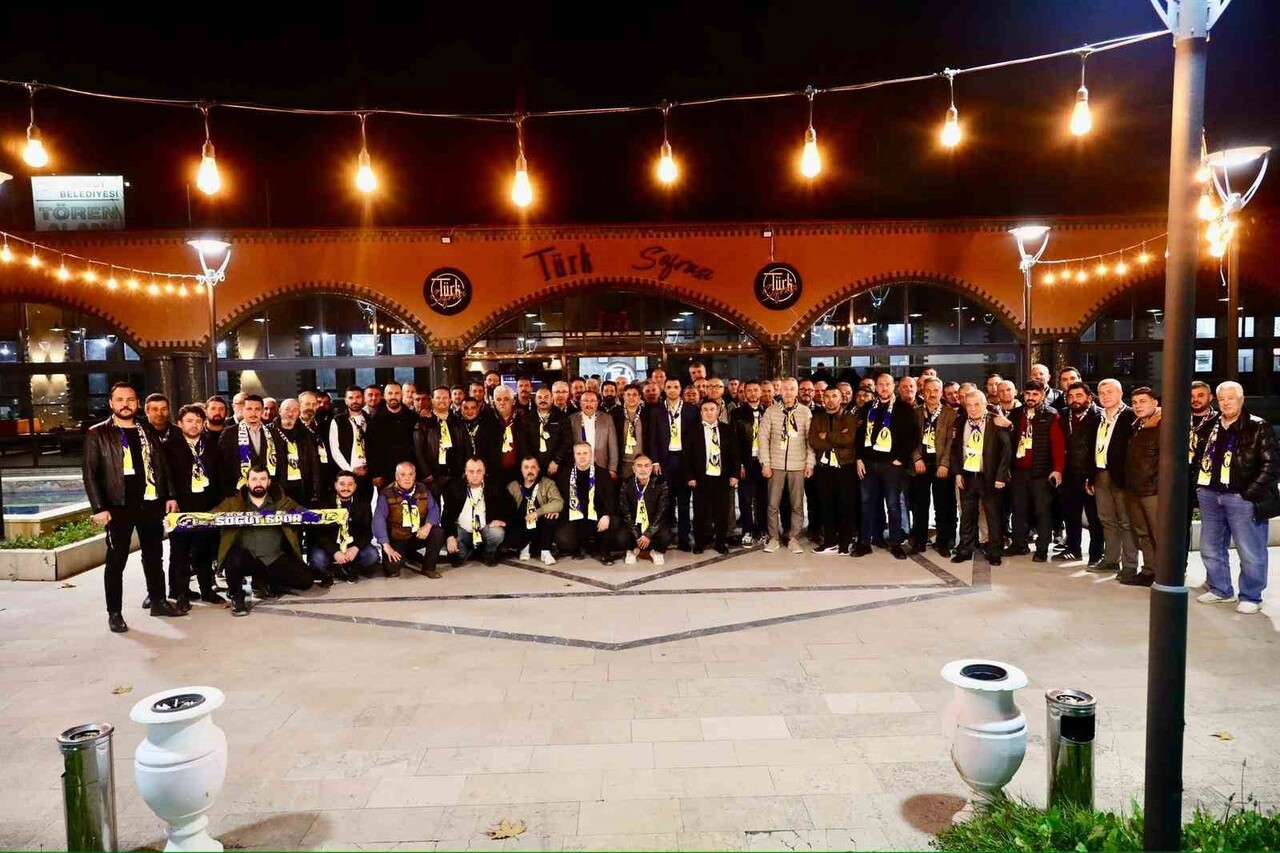 SÖĞÜTSPOR'DA OLAĞANÜSTÜ KONGRE SÜRECİ ÖNCESİ BİRLİK VE BERABERLİK YEMEĞİ