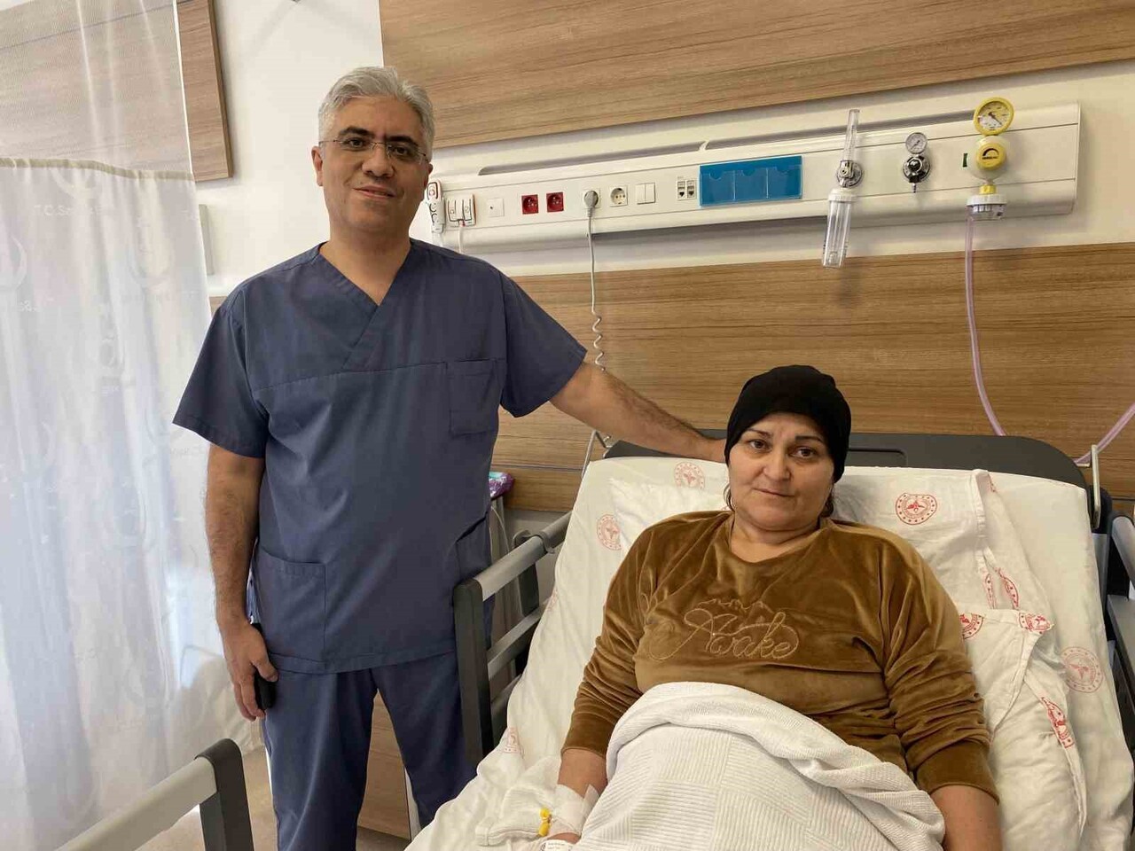 SOLUNUM PROBLEMİYLE KENDİNİ GÖSTEREN İLK SİNİR KILIFI TÜMÖRÜ VAKASI OLDUĞU BELİRTİLEN HASTA FİGEN...