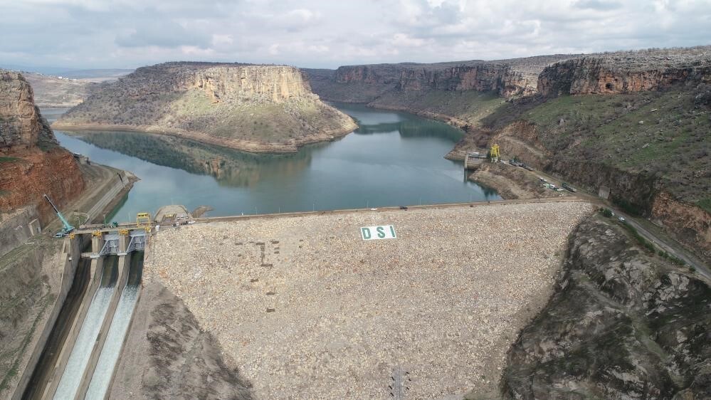 SON DÖNEMLERDE YAĞIŞ MİKTARININ AZALMASI BARAJLARDA SU SEVİYELERİNİN DE DÜŞMESİNE NEDEN OLDU. 7...