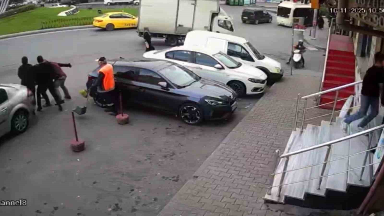 STAJYER ELEMANIN SABIKALI OLDUĞU ÖĞRENİLEN BABASI, İKİ OĞLU İLE BİRLİKTE İŞ YERİNİ BASARAK İŞLETME...