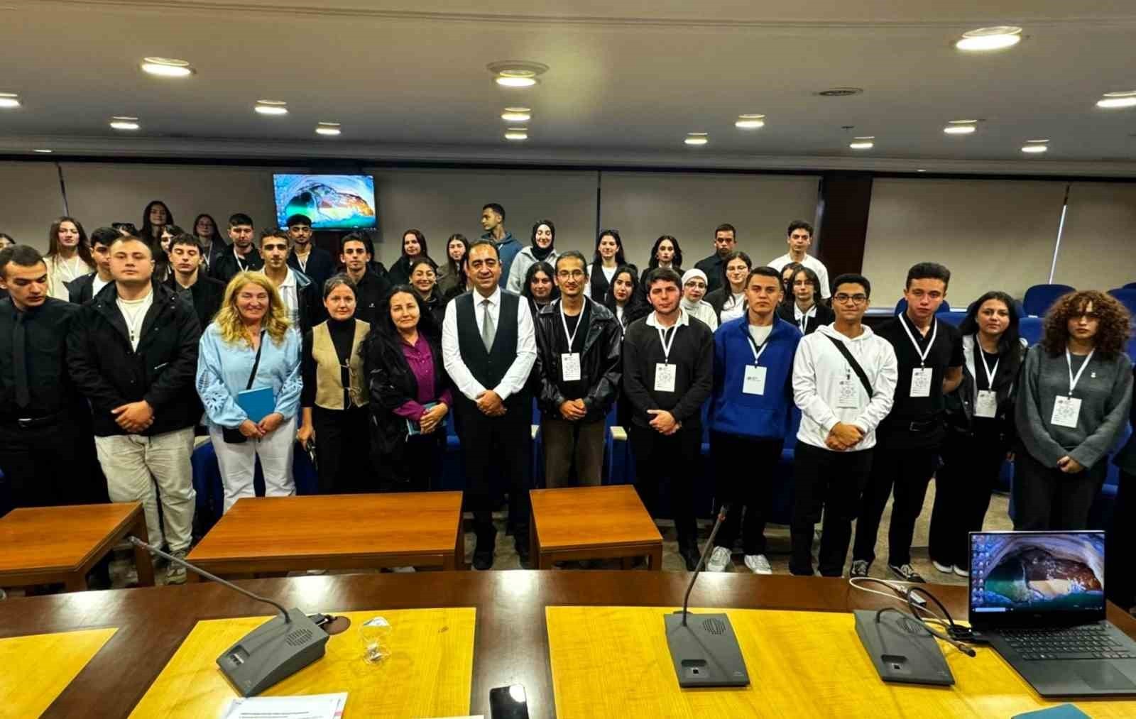 SUBÜ MAVİ ROTA TOPLULUĞU ÖĞRENCİLERİ, ANKARA’DA DÜZENLENEN TEKNİK GEZİ ÇERÇEVESİNDE DENİZCİLİK...