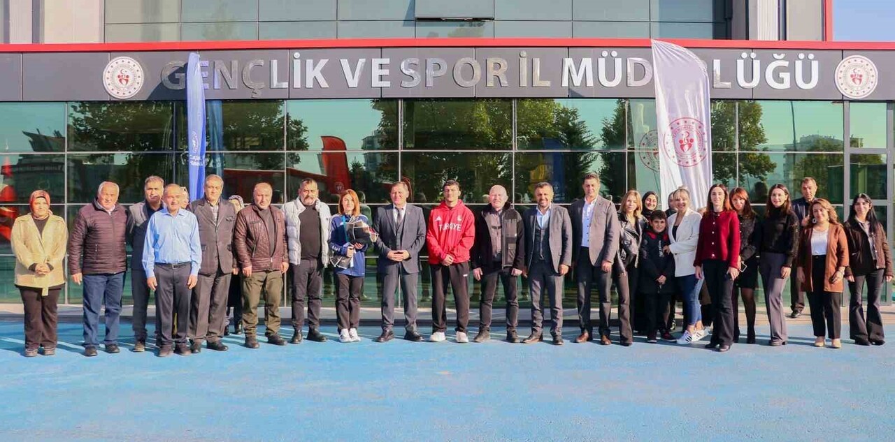 SUUDİ ARABİSTAN’IN BAŞKENTİ RİYAD’DA DÜZENLENEN 2025 İSLAMİ DAYANIŞMA OYUNLARI’NDA MADALYA KAZANAN...