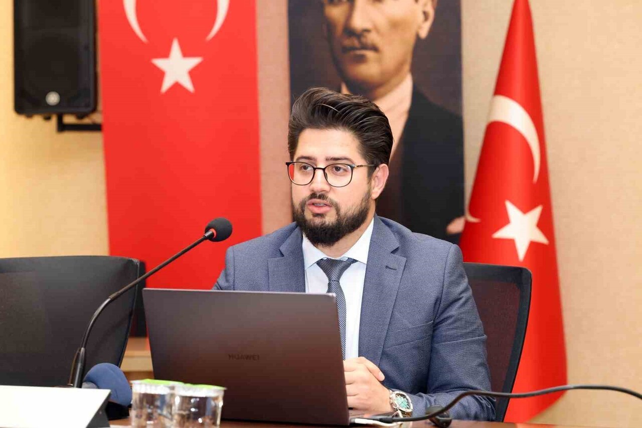 TALAS BELEDİYESİ; HIZLA DEĞİŞEN DİJİTAL İLETİŞİM DÜNYASINA KURUMSAL OLARAK DAHA GÜÇLÜ UYUM...