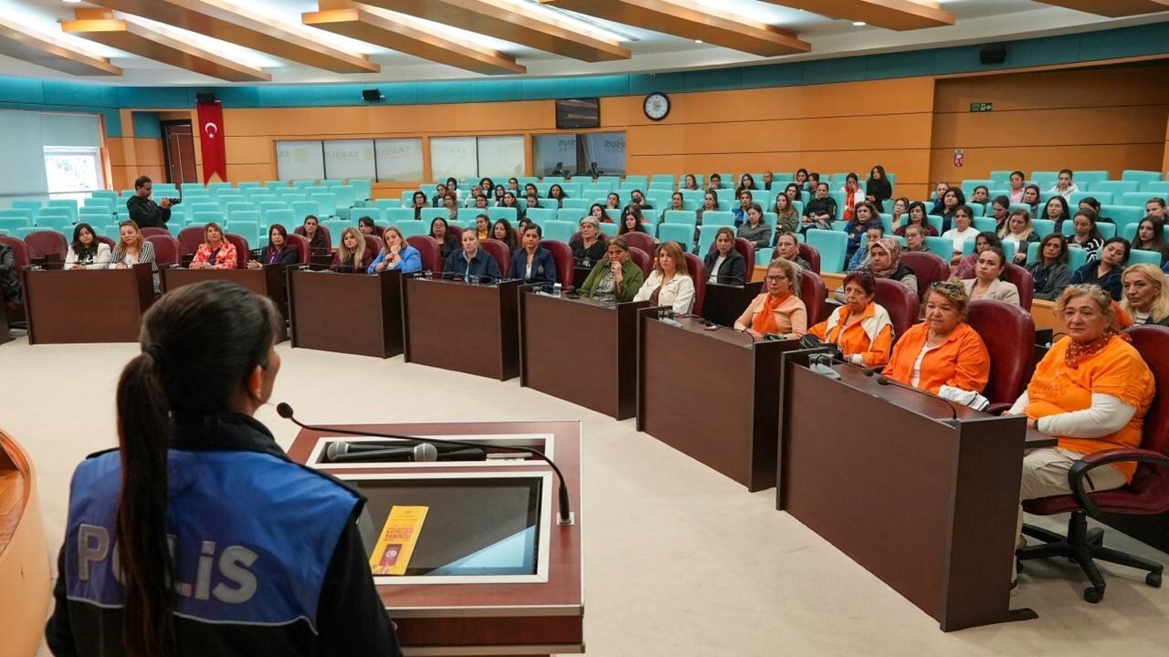 TARSUS BELEDİYESİ, ‘25 KASIM KADINA YÖNELİK ŞİDDETE KARŞI ULUSLARARASI MÜCADELE GÜNÜ’ KAPSAMINDA...