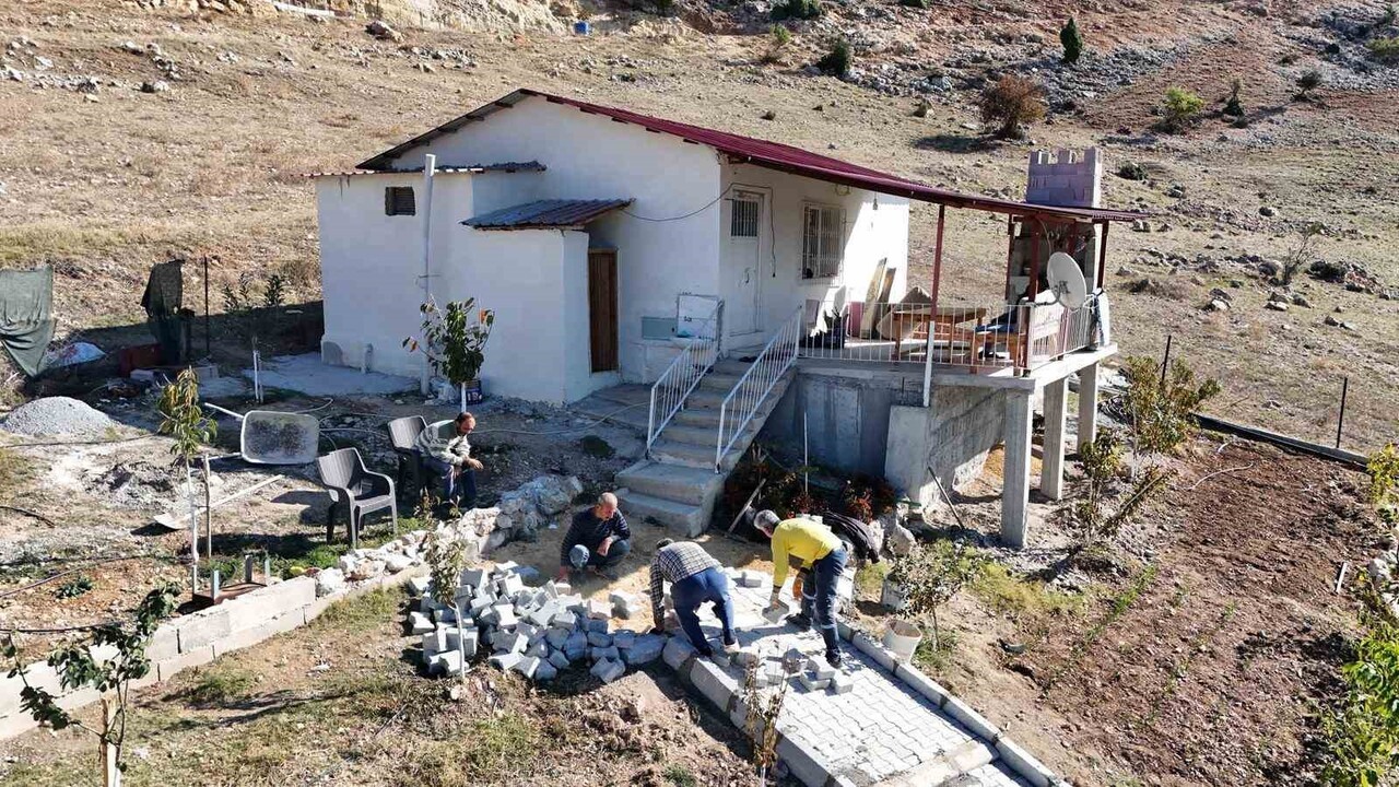 TARSUS BELEDİYESİ, ÇUKURBAĞ MAHALLESİ’NDE ENGELLİ BİREYLERİN GÜVENLİ ULAŞIMI İÇİN TALEP ÜZERİNE...