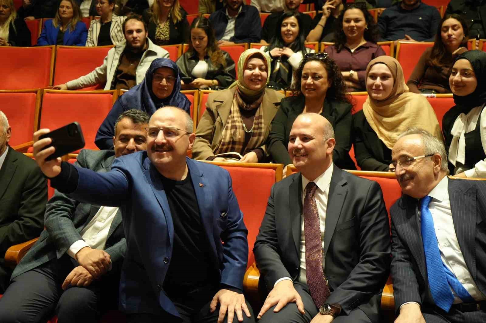 TBMM SANAYİ, TİCARET, ENERJİ, TABİİ KAYNAKLAR, BİLGİ VE TEKNOLOJİ KOMİSYON BAŞKANI AK PARTİ BURSA...