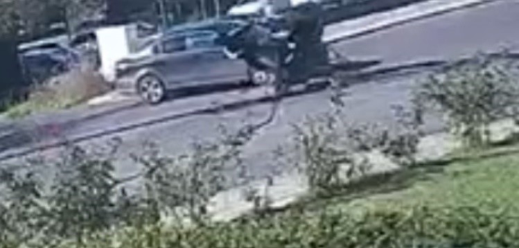 TEKİRDAĞ'IN ÇORLU İLÇESİNDE OTOMOBİLLE ÇARPIŞAN MOTOSİKLET, KONTROLDEN ÇIKARAK LOKANTANIN...