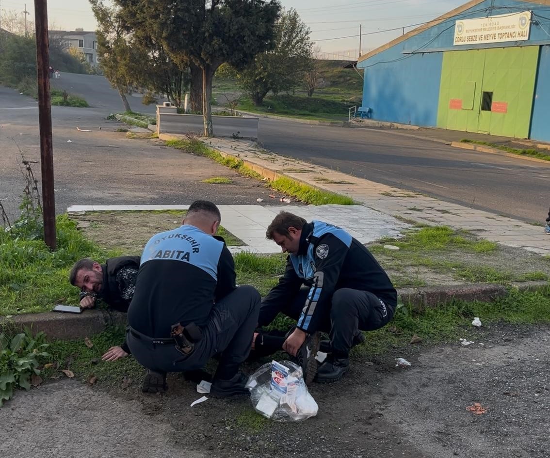 TEKİRDAĞ’DA KALÇA VE SIRTINDAN BIÇAKLANAN ADAM: "MONTUMU İSTEDİLER VERMEDİM"