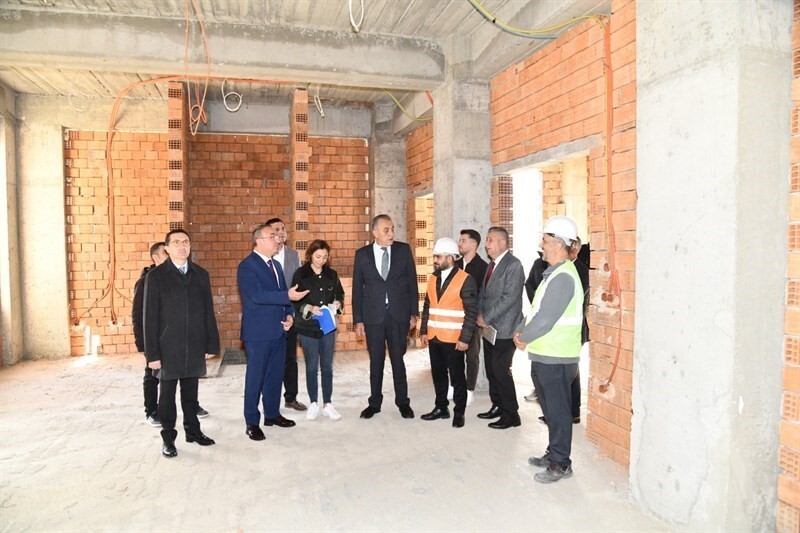 TEKİRDAĞ VALİSİ RECEP SOYTÜRK, SÜLEYMANPAŞA İLÇESİNDE YAPIMI DEVAM EDEN VE TAMAMLANMA AŞAMASINA...