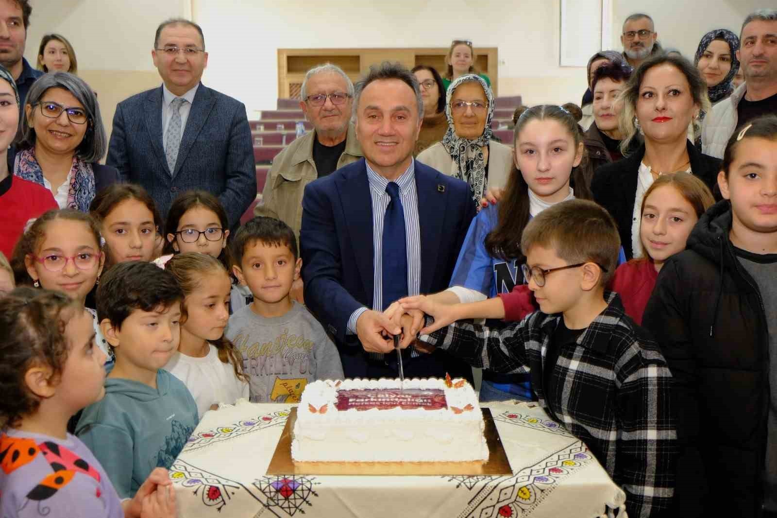 TOKAT GAZİOSMANPAŞA ÜNİVERSİTESİ’NDE (TOGÜ) DÜZENLENEN ETKİNLİKTE GLÜTENSİZ BESLENMENİN ÖNEMİ...