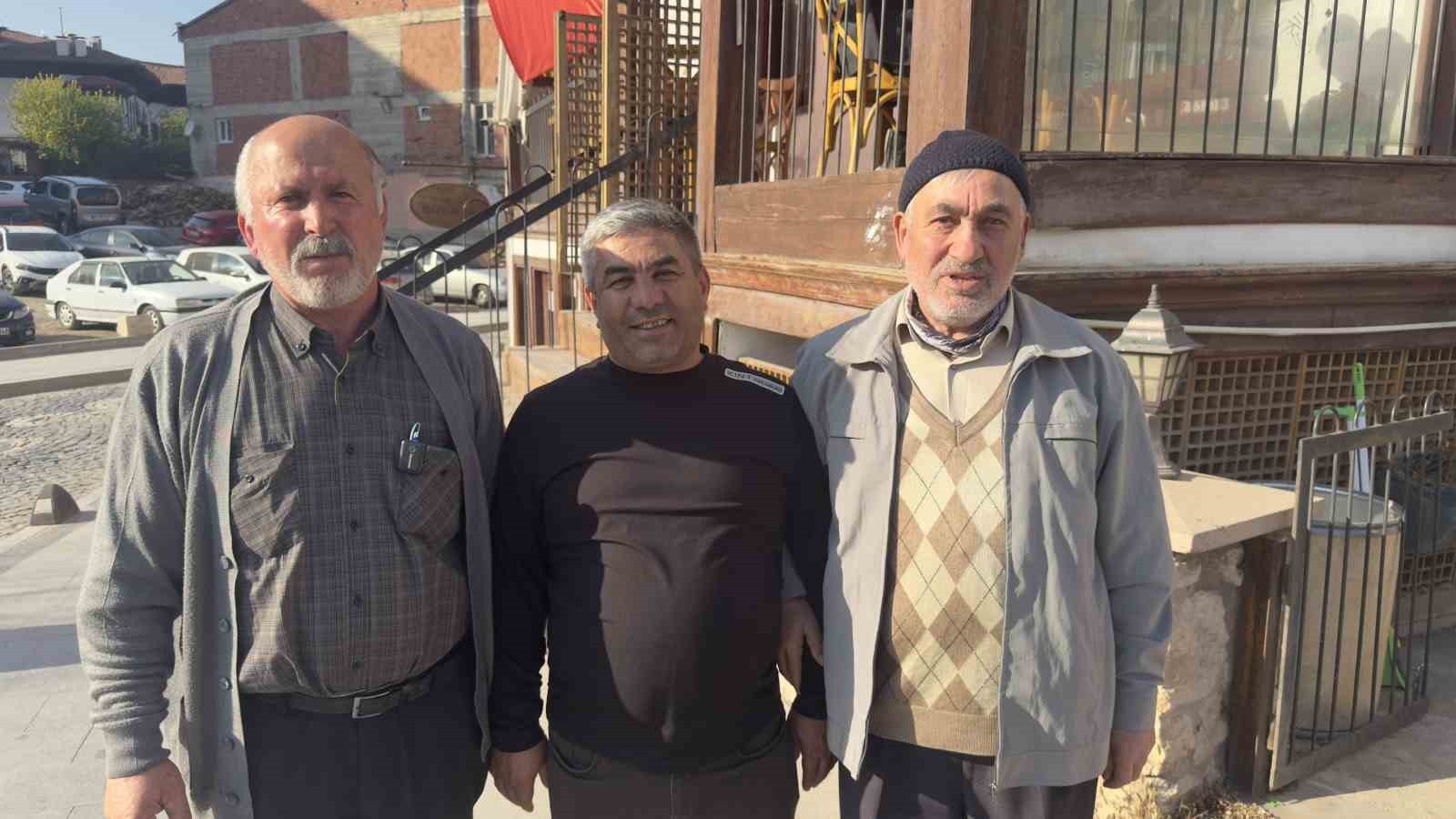 TOKAT (İHA) - GIRTLAK KANSERİNİ DOKTORUNUN "NEŞENİ KAYBETME" TAVSİYESİYLE YENEN 68 YAŞINDAKİ HALİL...