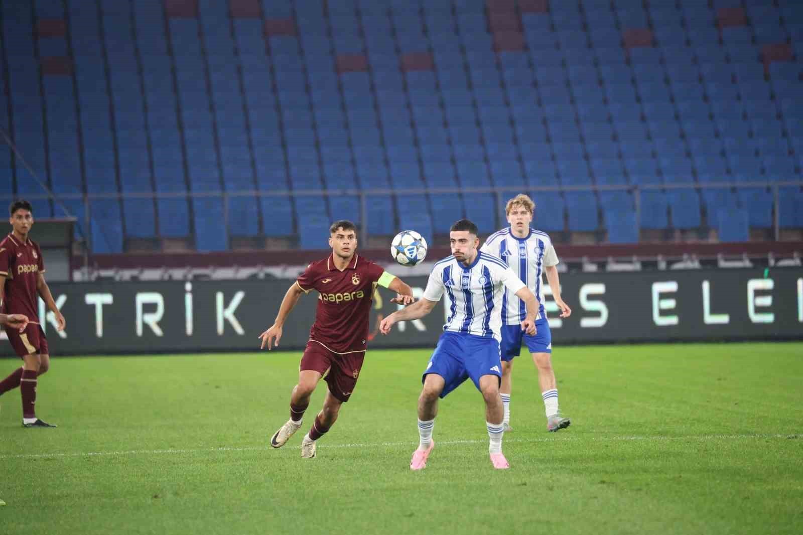 TRABZONSPOR U19 TAKIMI ,UEFA GENÇLİK LİGİ 2. ELEME TURU’NDA SAHASINDA HJK HELSİNKİ İLE KARŞILAŞTI....
