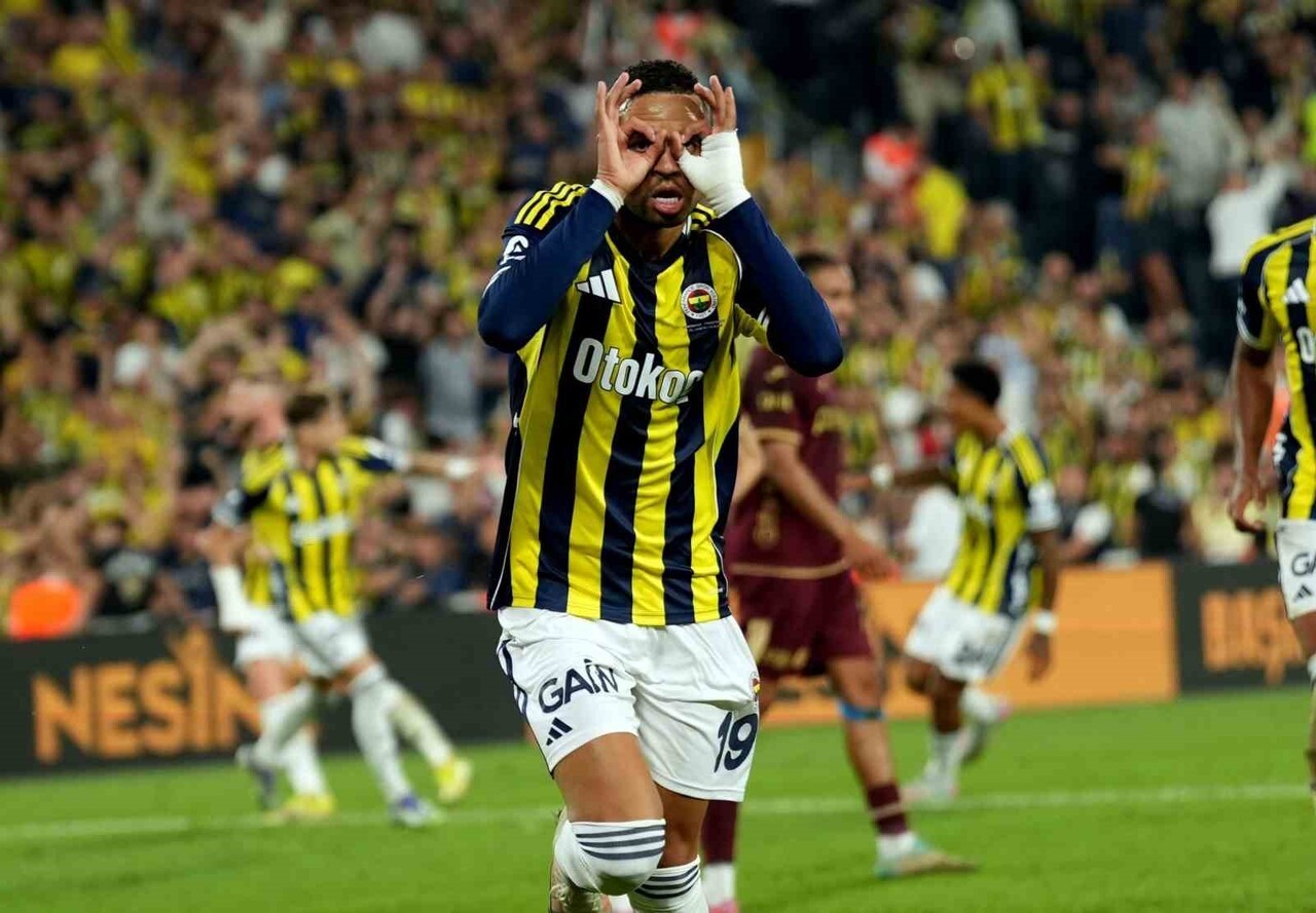 TRENDYOL SÜPER LİG'İN 14. HAFTASINDA FENERBAHÇE-GALATASARAY DERBİSİ AYNI ZAMANDA LİGİN EN GOLCÜ...