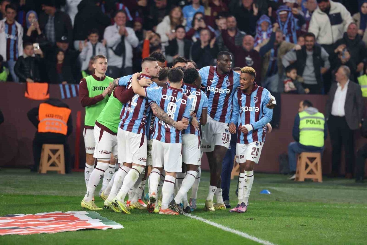 TRENDYOL SÜPER LİG’İN 14. HAFTASINDA TRABZONSPOR, SAHASINDA KONYASPOR'U 3-1 MAĞLUP ETTİ.
