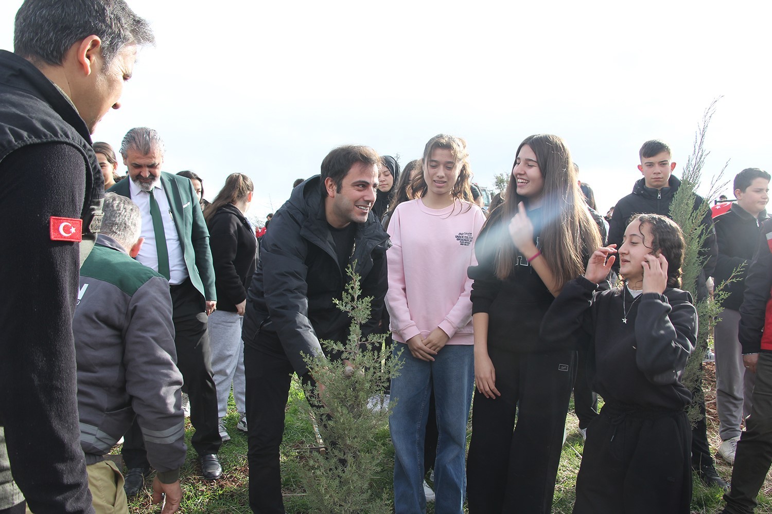 TÜM TÜRKİYE’DE OLDUĞU GİBİ MANİSA’NIN KULA İLÇESİNDE DE 11 KASIM MİLLİ AĞAÇLANDIRMA GÜNÜ...