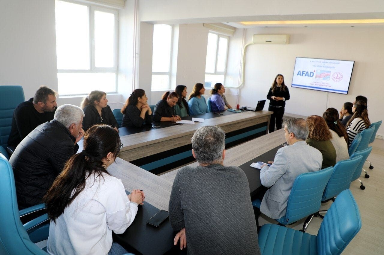 TUNCELİ İL MİLLÎ EĞİTİM MÜDÜRLÜĞÜ BÜNYESİNDE GÖREV YAPAN YÖNETİCİ VE PERSONELE, OLASI AFETLERE...