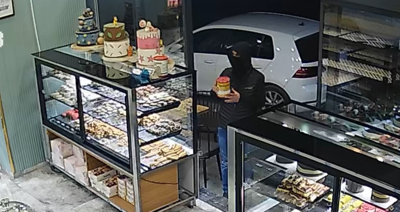 TURGUTLU’DA SMA BAĞIŞ KUTUSU ÇALINDI: “KASAMDAN ÇALINSA BU KADAR ÜZÜLMEZDİM”