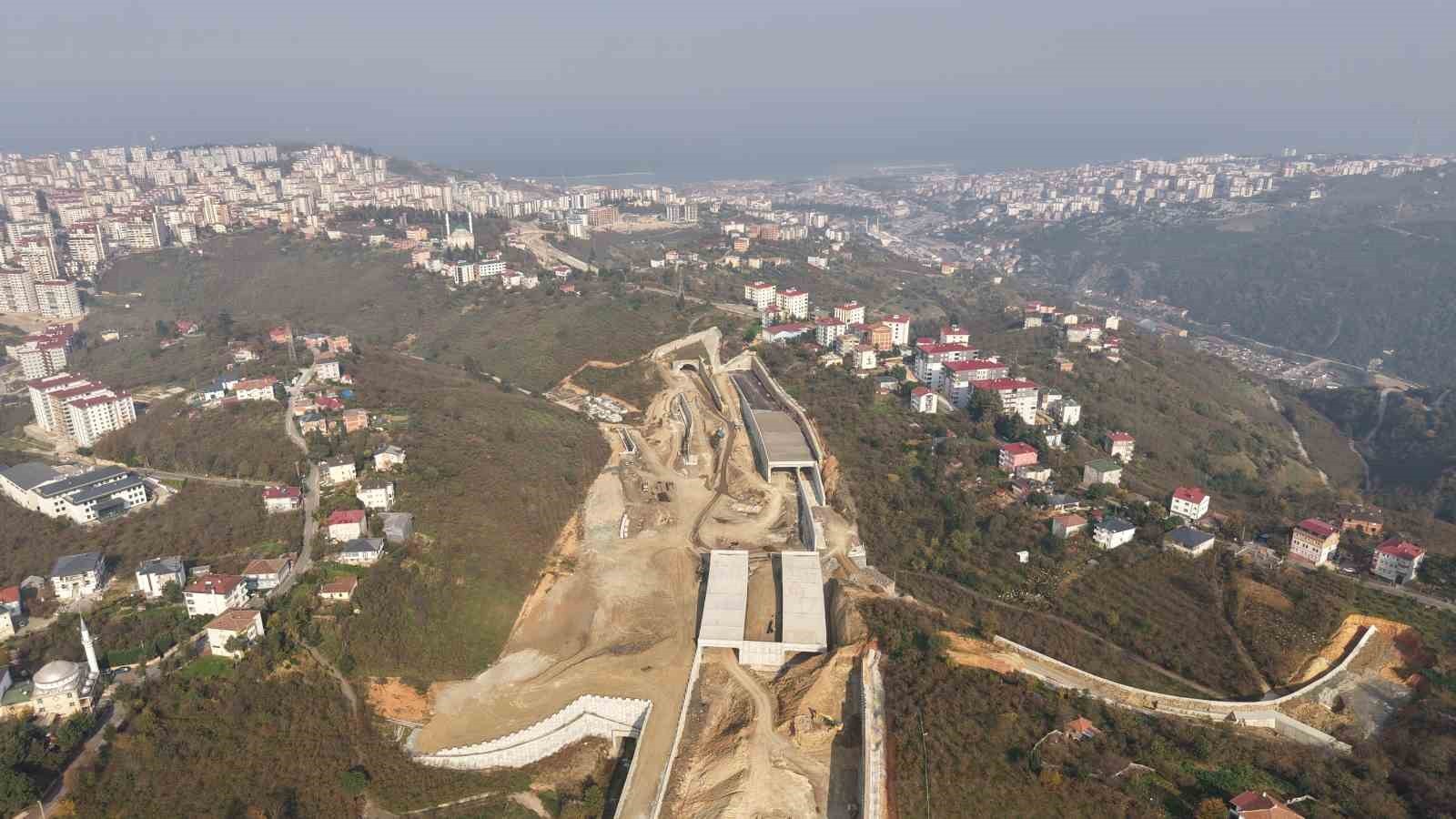 TÜRKİYE'NİN EN MALİYETLİ ŞEHİR İÇİ YOLLARINDAN KANUNİ BULVARI İNŞAATINDA ÇALIŞMALAR...