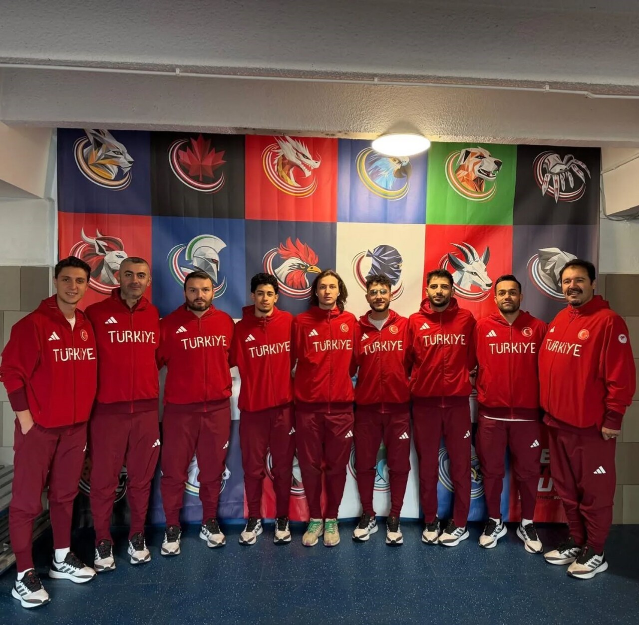 TÜRKİYE BUZ PATENİ FEDERASYONU BÜNYESİNDE ÇALIŞMALARINI SÜRDÜREN SHORT TRACK MİLLİ TAKIMI...