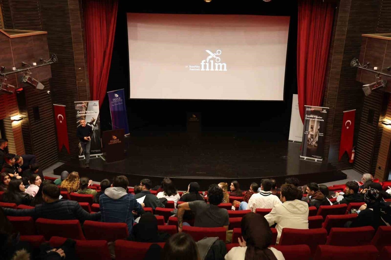 TÜRKİYE’DE KISA FİLM KÜLTÜRÜNÜN GELİŞMESİNE ÖNEMLİ KATKILAR SUNAN 21 YILDIR SÜRDÜRDÜĞÜ “AKBANK...