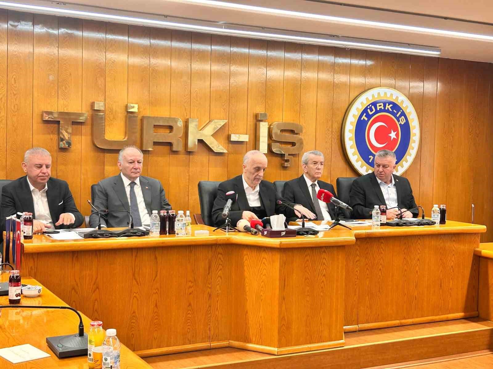 TÜRKİYE İŞÇİ SENDİKALARI KONFEDERASYONU (TÜRK-İŞ) GENEL BAŞKANI ERGÜN ATALAY, "YENİ DÜZENLEME...