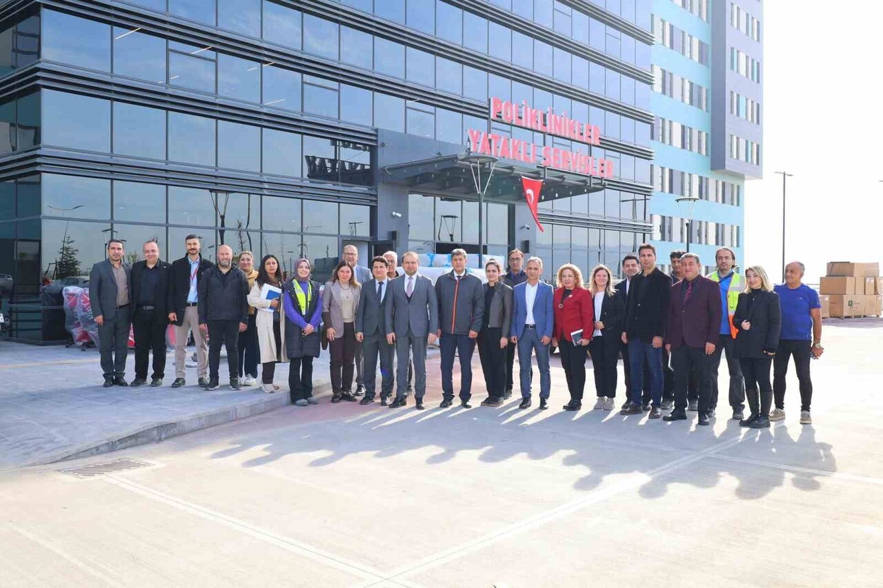 TÜRKİYE’NİN 21’İNCİ ŞEHİR HASTANESİ OLARAK HİZMETE GİRMEYE HAZIRLANAN AYDIN ŞEHİR HASTANESİ’NDE...