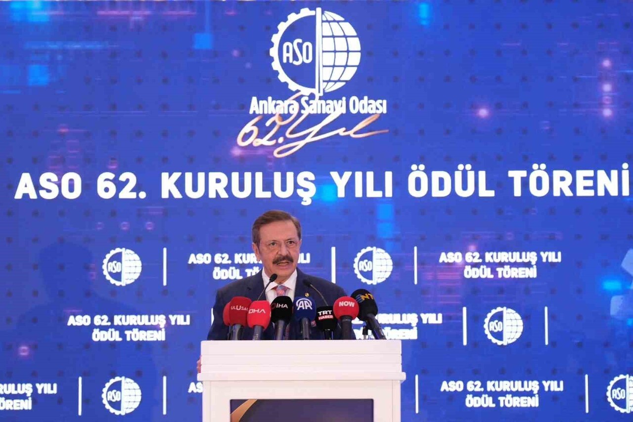 TÜRKİYE ODALAR VE BORSALAR BİRLİĞİ (TOBB) BAŞKANI RİFAT HİSARCIKLIOĞLU, "ASO, HAYATA GEÇİRDİĞİ...