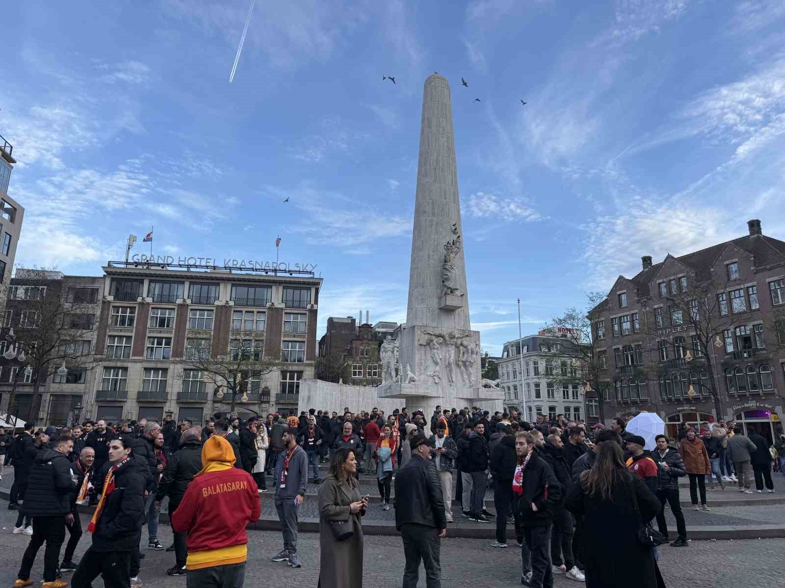 UEFA ŞAMPİYONLAR LİGİ’NİN 4. HAFTASINDA GALATASARAY'IN DEPLASMANDA AJAX İLE OYNAYACAĞI MÜCADELE...