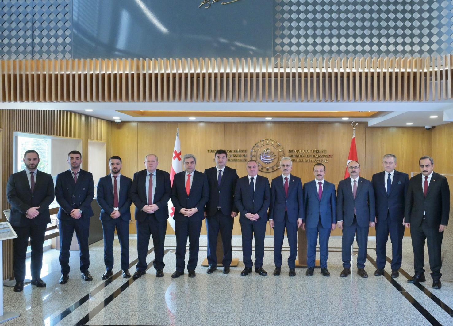 ULAŞTIRMA VE ALTYAPI BAKANI ABDULKADİR URALOĞLU, GÜRCİSTAN ALTYAPI BAKANI REVAZ SOKHADZE...