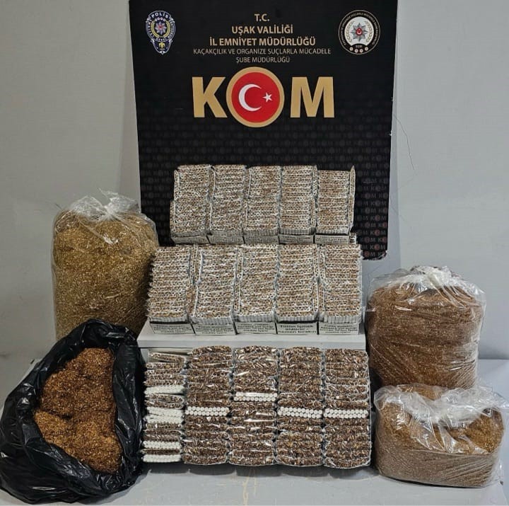 UŞAK'TA KAÇAK TÜTÜN VE MAKARON OPERASYONU