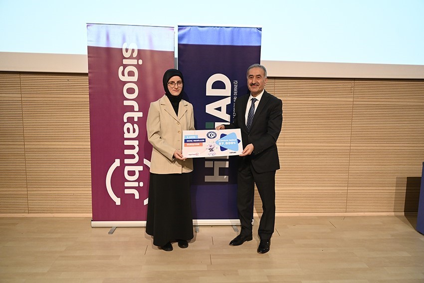 UŞAK ÜNİVERSİTESİ TARAFINDAN, HELAL FİNANS ARAŞTIRMALARI DERNEĞİ (HEFİAD) VE SİGORTAMBİR...