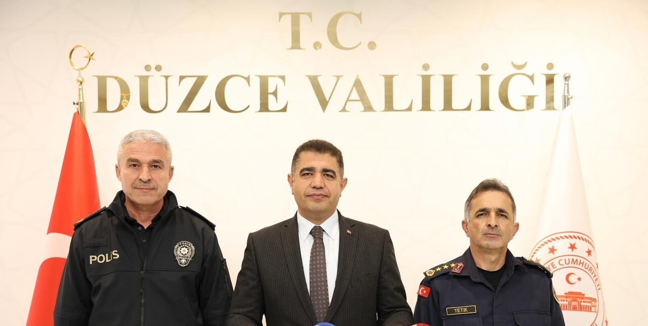 VALİ SELÇUK ASLAN, JANDARMA KOMUTANI KIDEMLİ ALBAY MUSTAFA TETİK VE EMNİYET MÜDÜRÜ İBRAHİM ERGÜDEN...