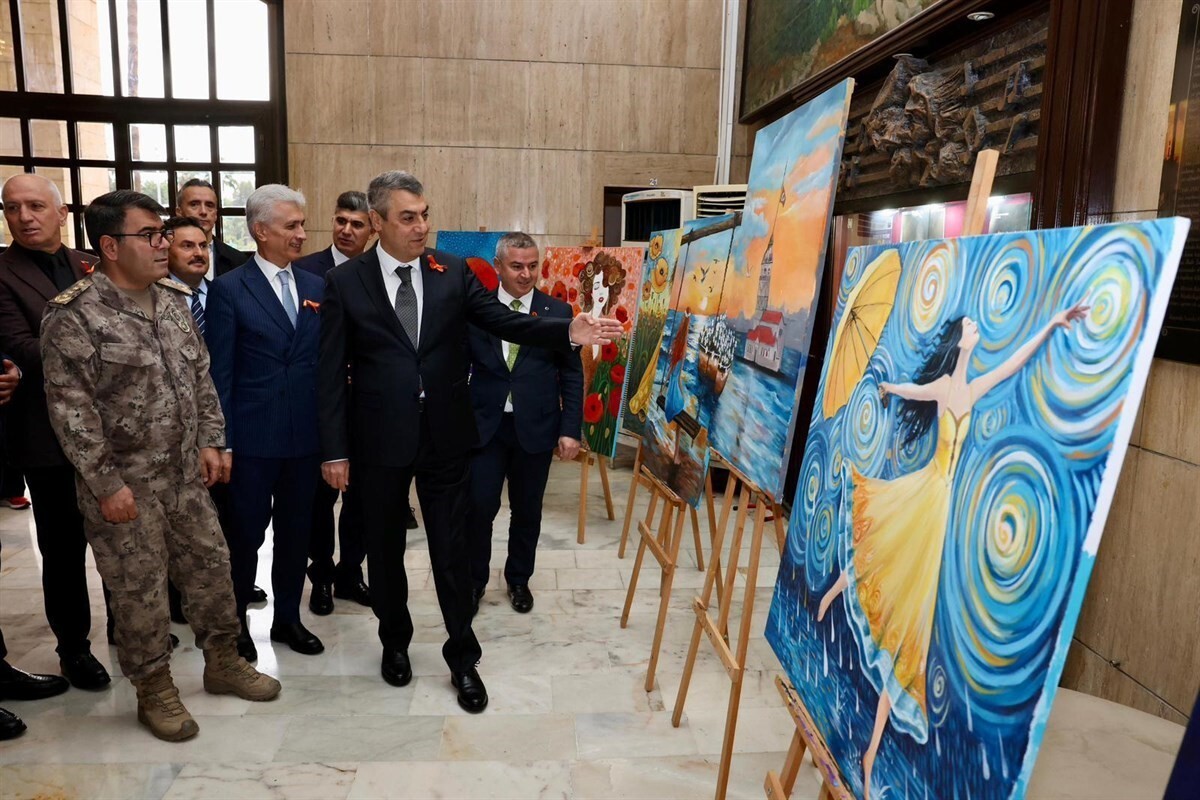 VALİ TOROS, 'KADINA YÖNELİK ŞİDDETE KARŞI ULUSLARARASI MÜCADELE GÜNÜ' KAPSAMINDA MERSİN KÜLTÜR...