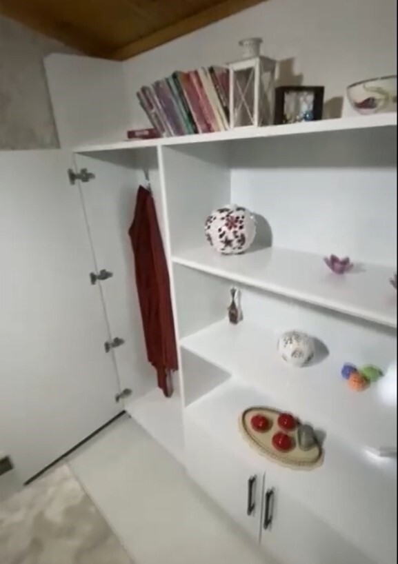 VAN'IN ERCİŞ İLÇESİNDE 12,5 YIL KESİNLEŞMİŞ HAPİS CEZASI BULUNAN ERCİŞ BELEDİYESİ FEN İŞLERİ ESKİ...