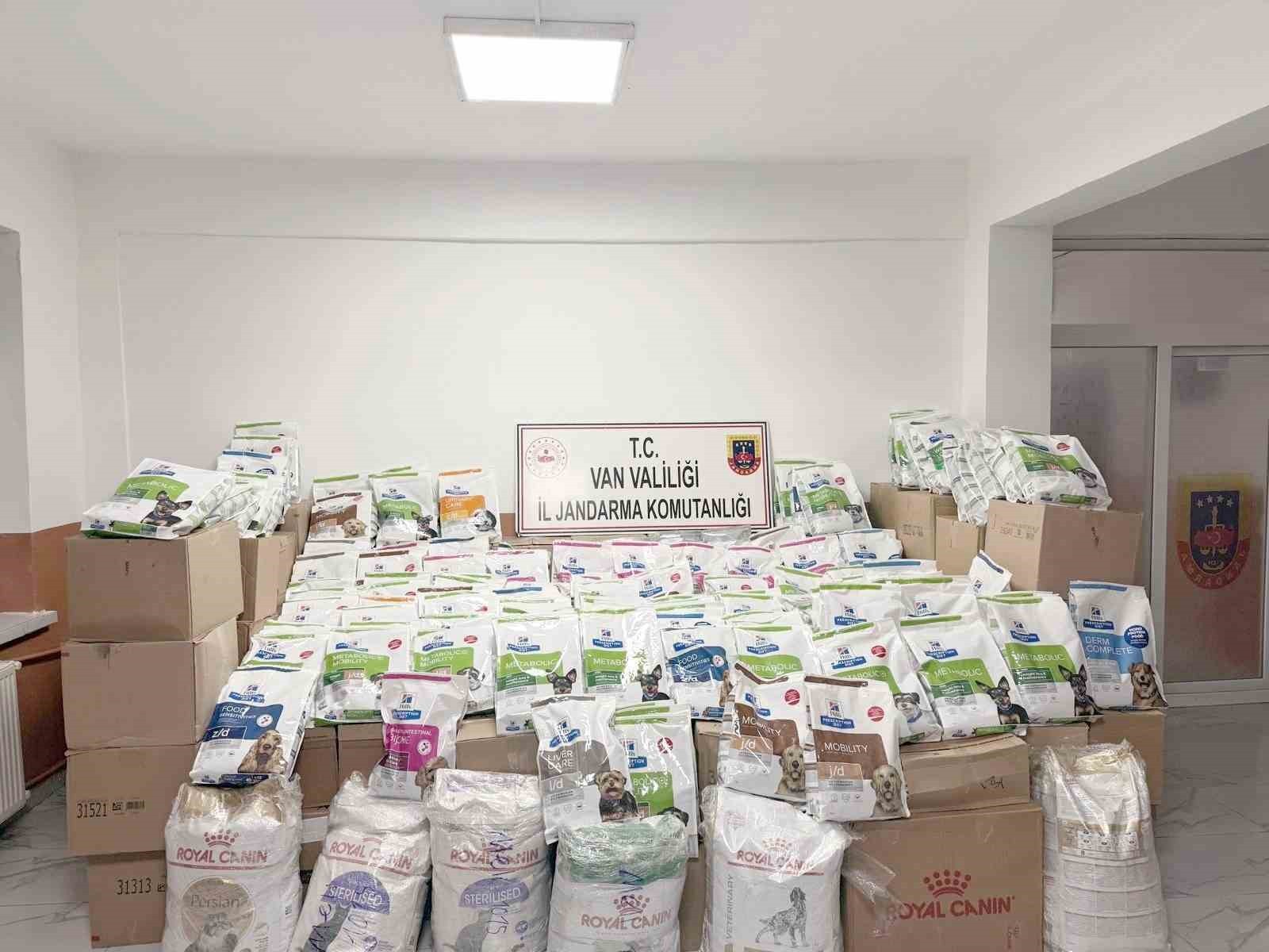 VAN’IN BAŞKALE İLÇESİNDE JANDARMA EKİPLERİNCE YÜRÜTÜLEN ÇALIŞMALAR SONUCUNDA 4 MİLYON 163 BİN TL...