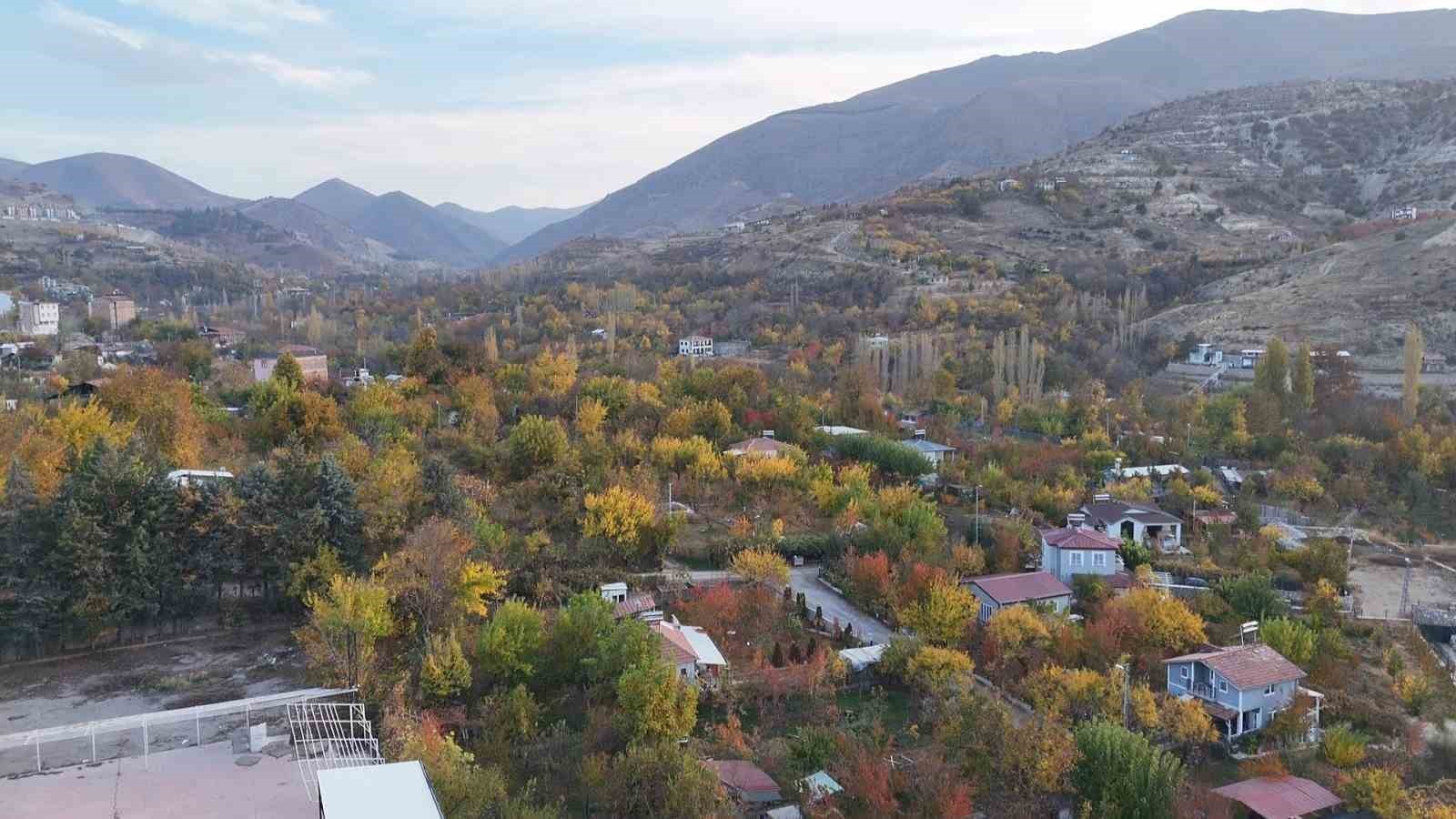 YEŞİLYURT’TA SONBAHARIN SON GÜNLERİ DRON İLE GÖRÜNTÜLENDİ