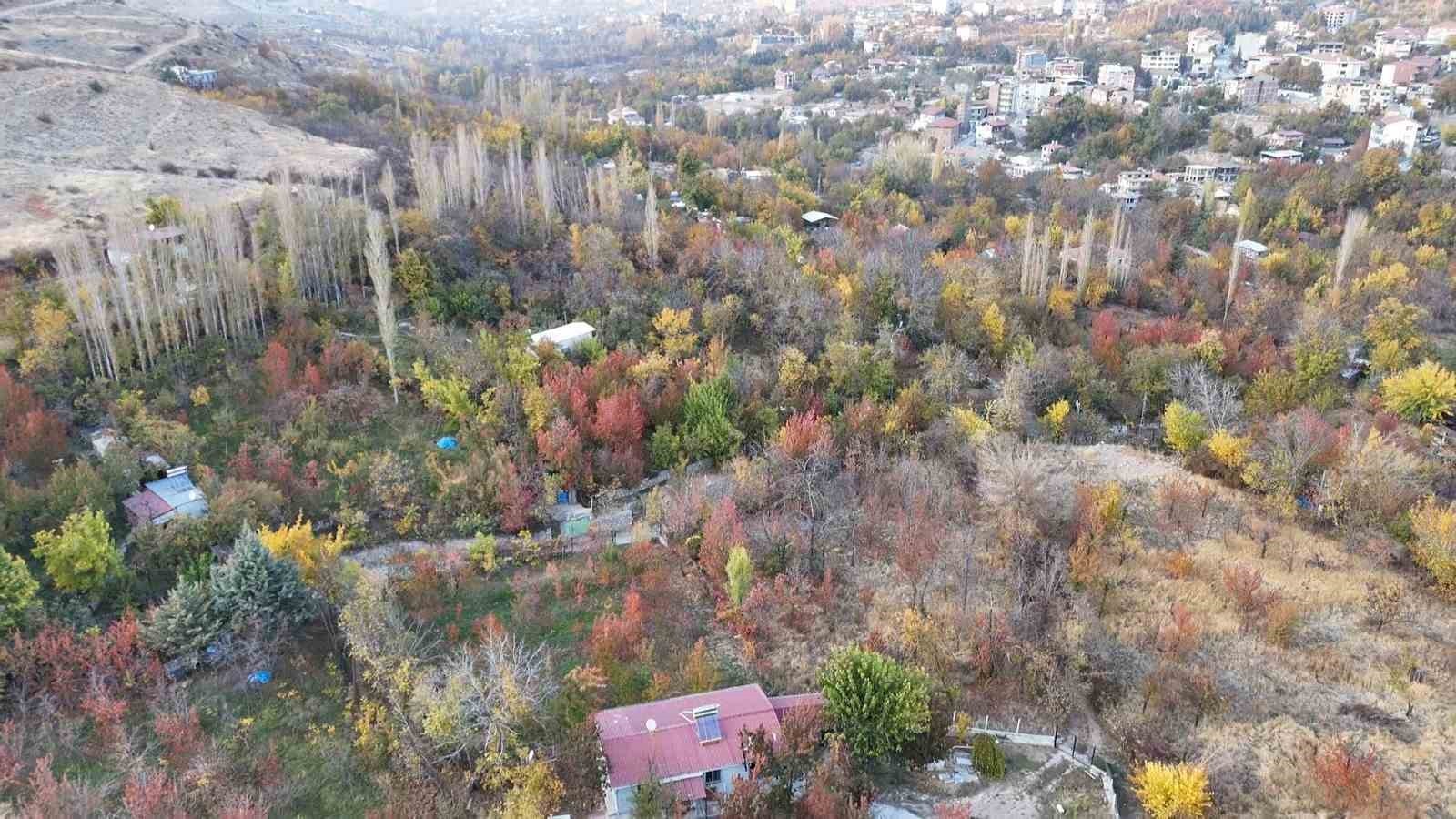 YEŞİLYURT’TA SONBAHARIN SON GÜNLERİ DRON İLE GÖRÜNTÜLENDİ