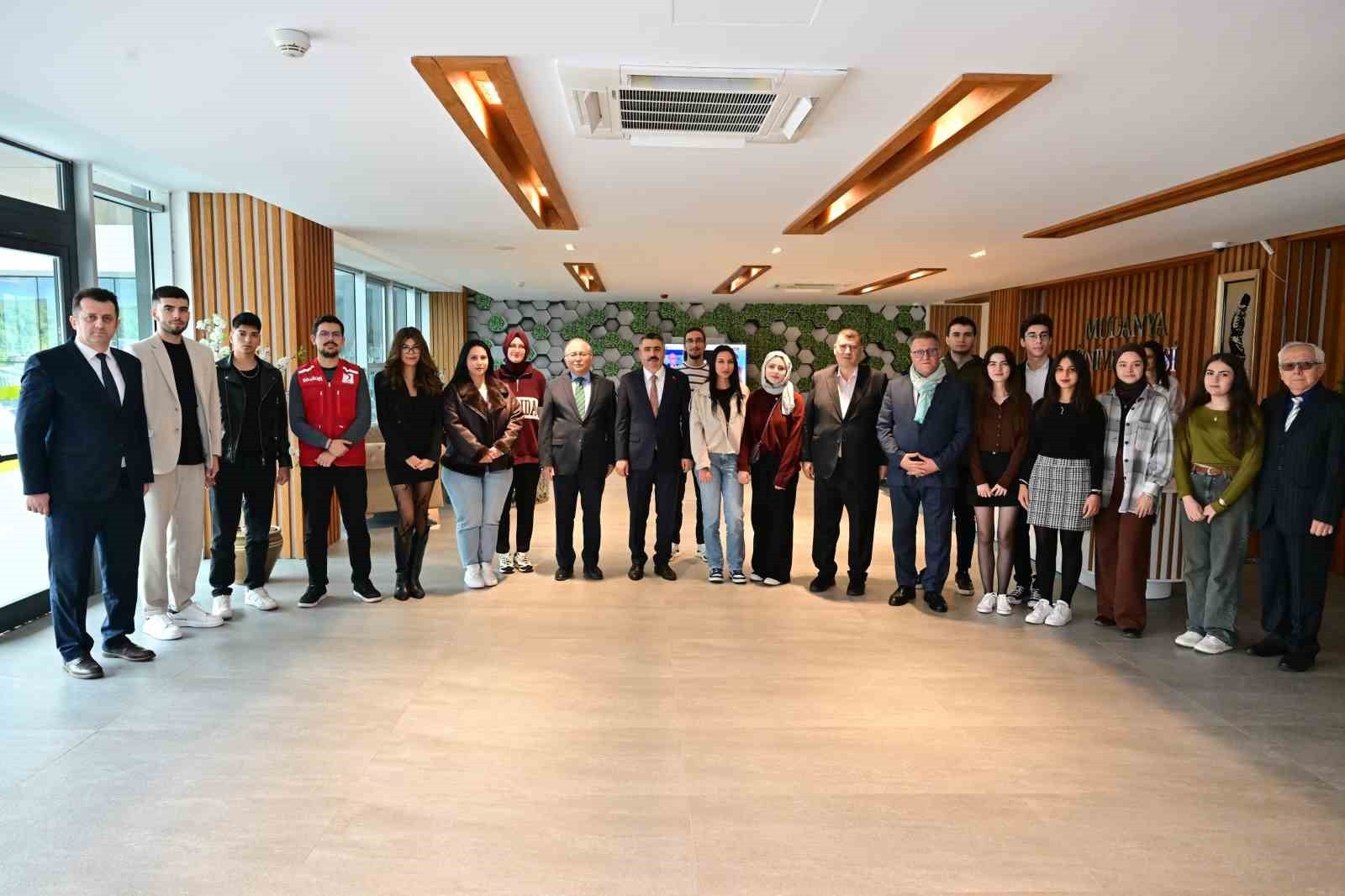 YILDIRIM BELEDİYE BAŞKANI OKTAY YILMAZ, MUDANYA ÜNİVERSİTESİ TARAFINDAN DÜZENLENEN ‘TECRÜBE...