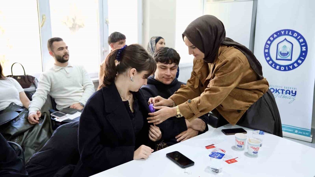 YILDIRIM BELEDİYESİ KADIN VE AİLE HİZMETLERİ MÜDÜRLÜĞÜ, 25 KASIM KADINA YÖNELİK ŞİDDETLE MÜCADELE...