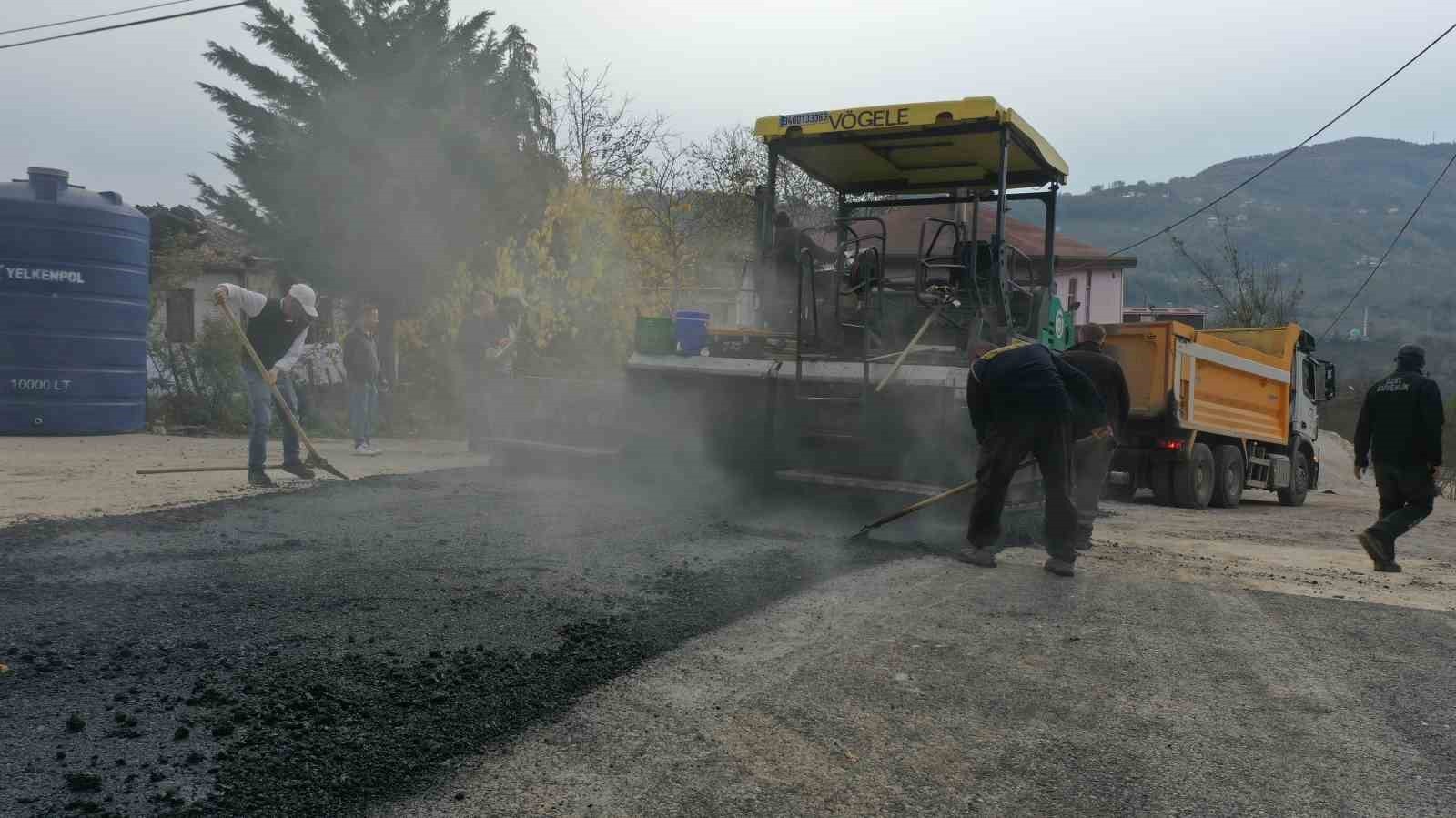YOLUN HİZMETE AÇILMASIYLA BİRLİKTE KORGANLI VATANDAŞLAR UZUN YILLARDIR BEKLEDİKLERİ ULAŞIMDAKİ...