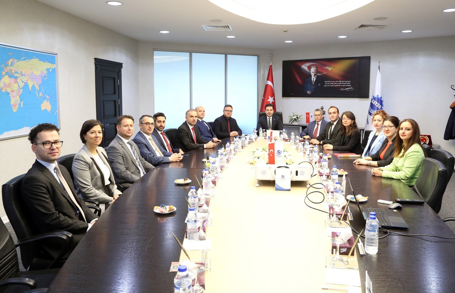 YURT DIŞI GÖREV SÜRELERİNİ TAMAMLAYARAK TİCARET BAKANLIĞI MERKEZ TEŞKİLATINDA GÖREVE BAŞLAYAN...