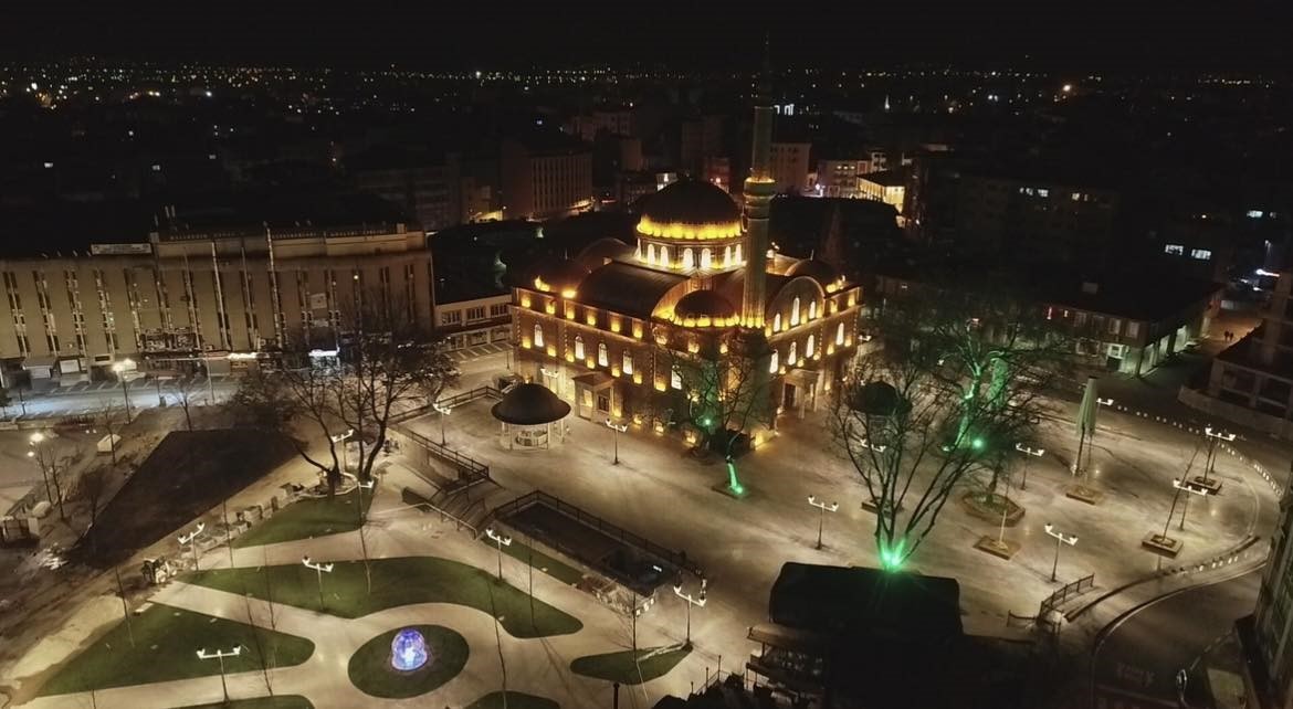 ZAĞNOS PAŞA MEYDANI