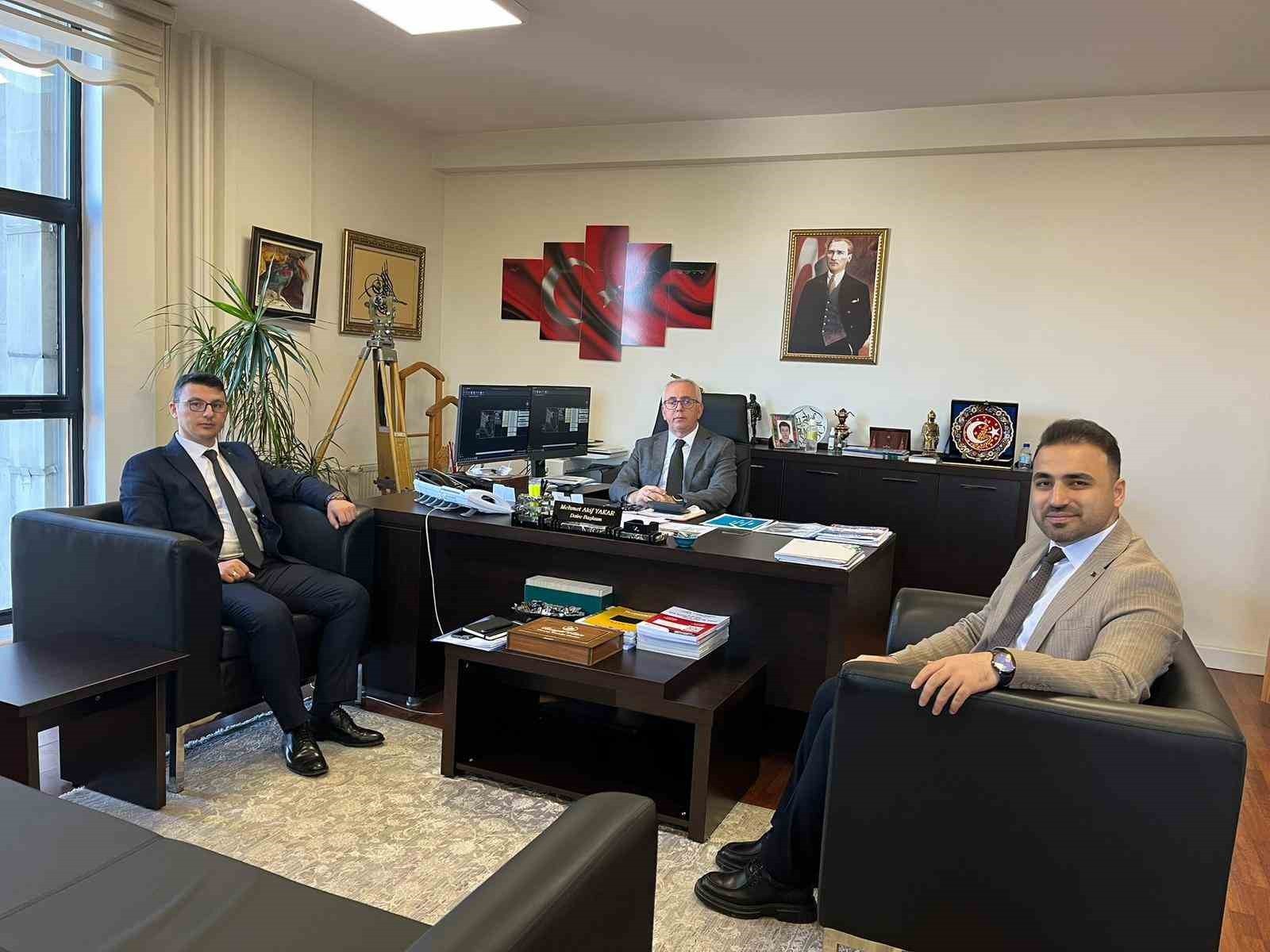 ZİYARETTE BAŞKA GÜL İLE TOKİ BAŞKANI MEHMET AKİF YAKAR VEZİRKÖPRÜ’DE YÜRÜTÜLEN TOKİ ÇALIŞMALARI...